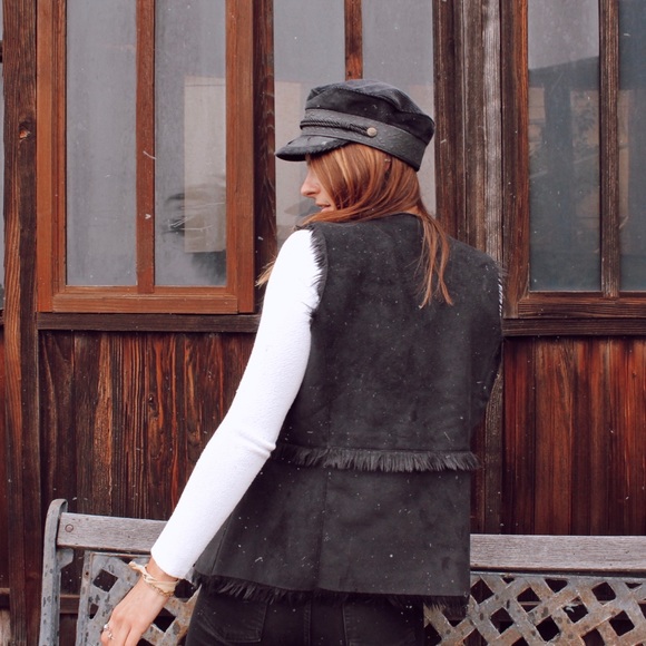 MOVING SALE! Hollister - Picture 5 of 5